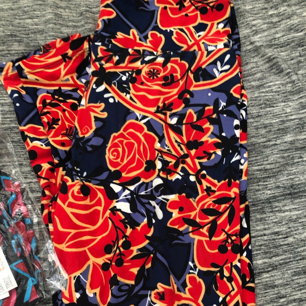 Tall and curvy lularoe new